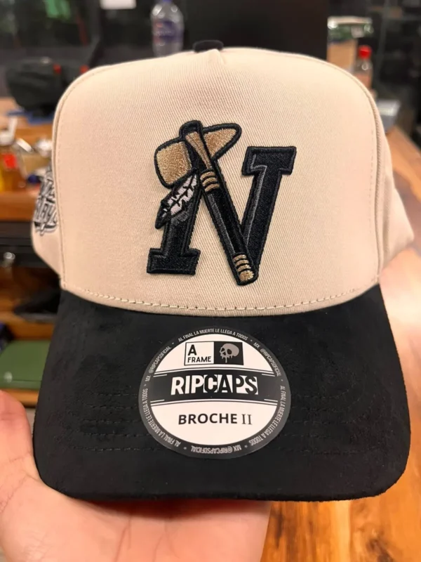 Gorra RipCaps Ajustable La Tribu Mayo - Imagen 2
